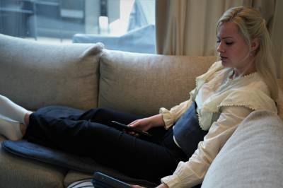 Emilie (24) har store smerter – håper andre skal slippe