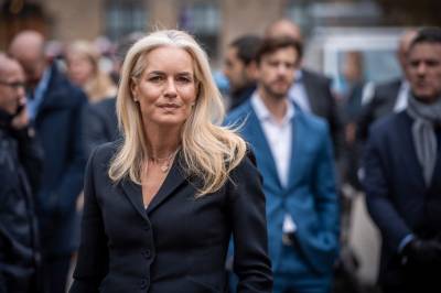 Celina Midel­fart tapte 267 millio­ner