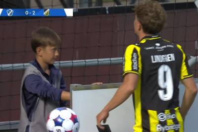 Gustav Lindgren med mål mot Halmstad