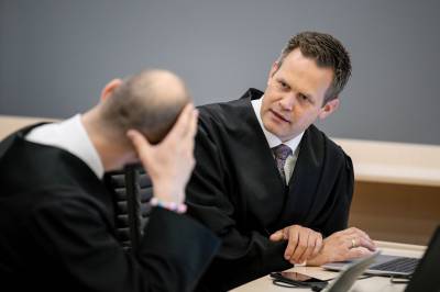 Aktor: – Markerer alvoret