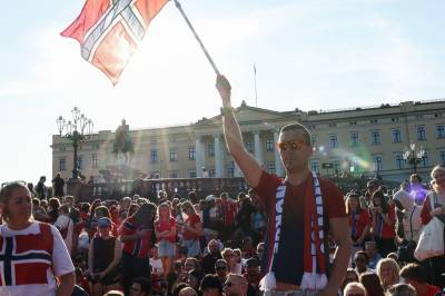 Hetsen bryter med alt VM-laget står for