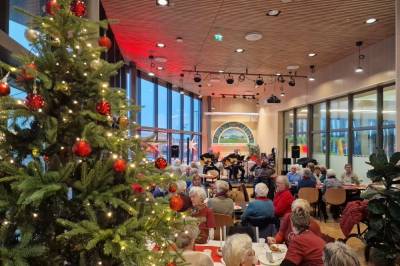 Kø før dørene opna: – Dette er høgdepunktet