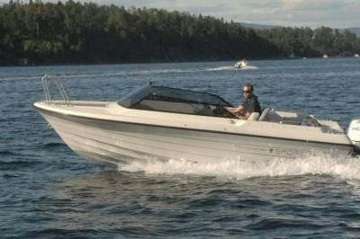 Satser på retro-båtlivet