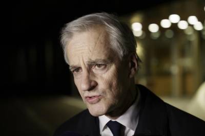 Støre om VM-skjenking: – Det må du kunne gjøre til fløyta går