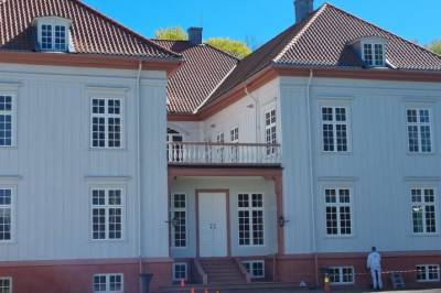 Kjærligheten på Eidsvoll: Hvordan kunne prinsens rådgiver og husholdersken bli et par?