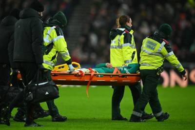 Liverpool-profil ut på båre i seier: – Nitriste bilder