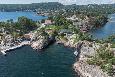 Gresk rederar­ving kjøper strand­eiendom til 20 millioner
