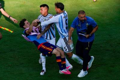 Fifa etterforsker skandalescenene etter VM-finalen