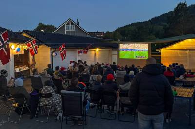Lager VM-fest hjemme: – Helt spesielt