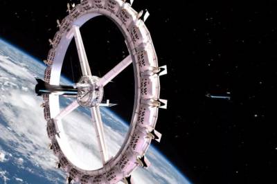 Kan vi lage tyngdekraft i rommet ved å spinne rundt?