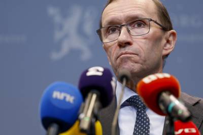 Kontrollkomiteen krever svar