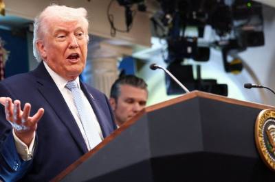 Trump vil stanse angrepene mot Iran – oljeprisen stuper