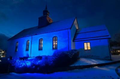 width=device-width, initial-scale=1