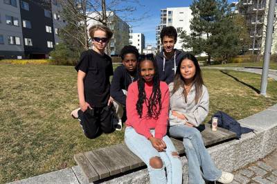 Innførte 16-årsgrense: To av tre fortsatt på sosiale medier