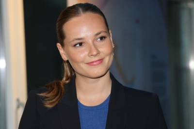 Stilte i lånte fjær