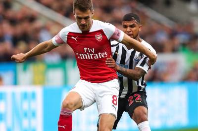 River overraskende i stykker kontrakten til tidligere Arsenal-spiller Aaron Ramsey etter bare seks kamper