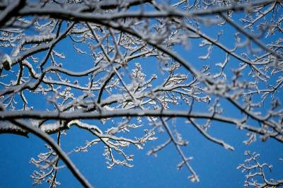 Kulda biter seg fast – men et lite håp om mer snø