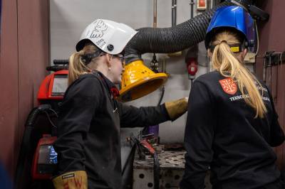 Disse jentene er unntaket: – Vil ha fysisk arbeid i jobben