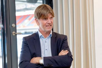Maaseide vurderer børsnotering av eget finansselskap – står i fondskrise