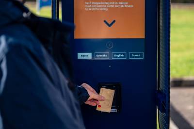 Fortsatt mangler 4 av 10 hurtigladere kortbetaling