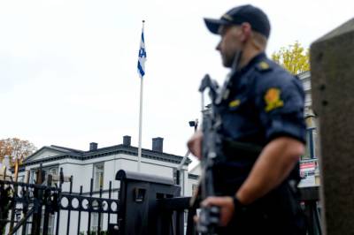 Omstridt tiltak ved Israels ambassade er godkjent