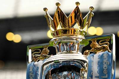 Why We’re Seeing More Football Fans Turn to Online Gaming Between Games 