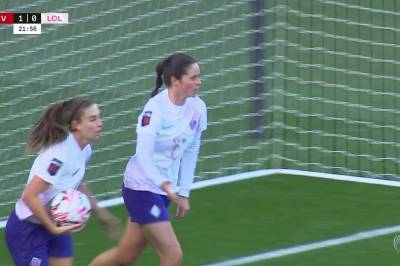 Freya Godfrey med mål mot Liverpool