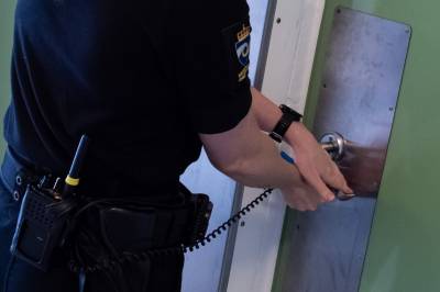 Når hjulene holdes i gang, skjules alvoret