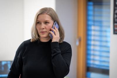 Eksplosjon i henvendelser – nå kan krisetelefonen kuttes