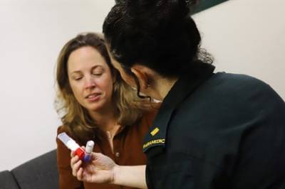 Exhalator assistert hjelpemiddel vs. standard Valsalva-manøver ved supraventrikulær takykardi