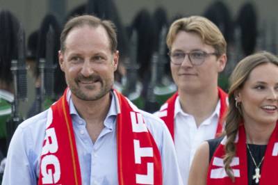 Kronprinsen leier ut to boliger på Skaugum