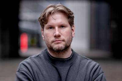 Alexander vant influenserpris: – Jeg synes mye av kulturen er flau