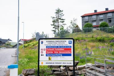 Tidligere skuespiller dømt for vold og trusler mot fengselsansatte