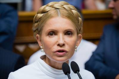 Ukrainas korrupsjonsetterforskere anklager tidligere statsminister Julia Timosjenko for bestikkelsesplaner