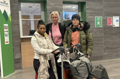 Måtte vente i ti timer – så ble flyet kansellert