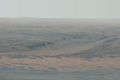 Spor etter gamle elver funnet under overflaten på Mars