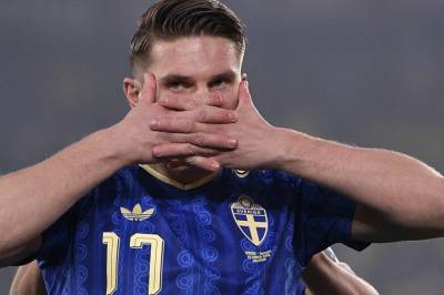 Gyökeres-show i semifinalen – Sverige ett steg unna VM