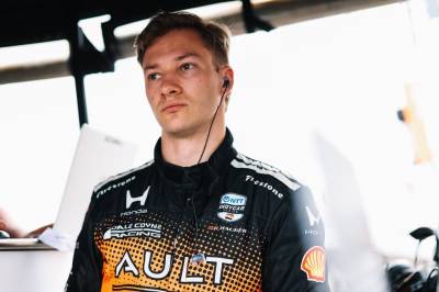 Dennis Hauger topp 10 i debuten i Indycar