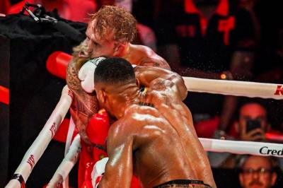 Pådro seg to kjevebrudd i storkampen