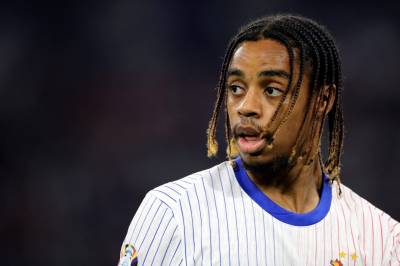 Liverpool forbereder et bud på Barcola, men er uenige med PSG om prisen