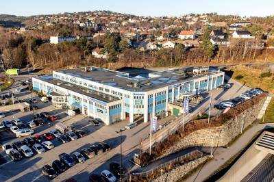 Åpner dyrebutikk og veterinærklinikk