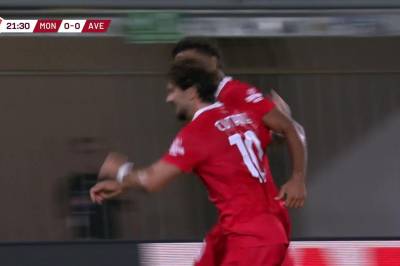 Scoring for Gustavo Varela