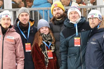 Faren har fått kreft: Dukket opp