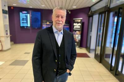 width=device-width, initial-scale=1