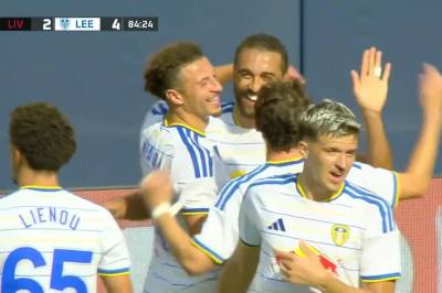 D. Calvert-Lewin med mål mot Liverpool
