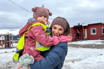 Ung arbeidskraft gir håp i pressa barnehagesektor