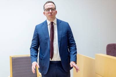 Slik mener Økokrim at forsvarslederen hjalp til med å sikre Ukraina-kontrakt