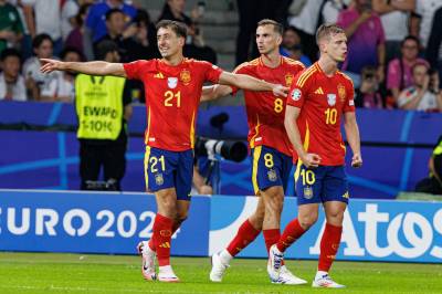 Spanias landslagstrener Luis de la Fuente er stolt: Frankrike tapte mot «verdens beste lag