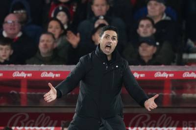 Arsenal rotet bort poeng – reagerer på Ødegaard-nedtur