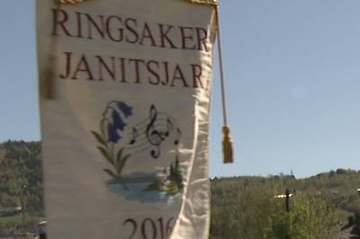 Ny fane sydd til 17. mai